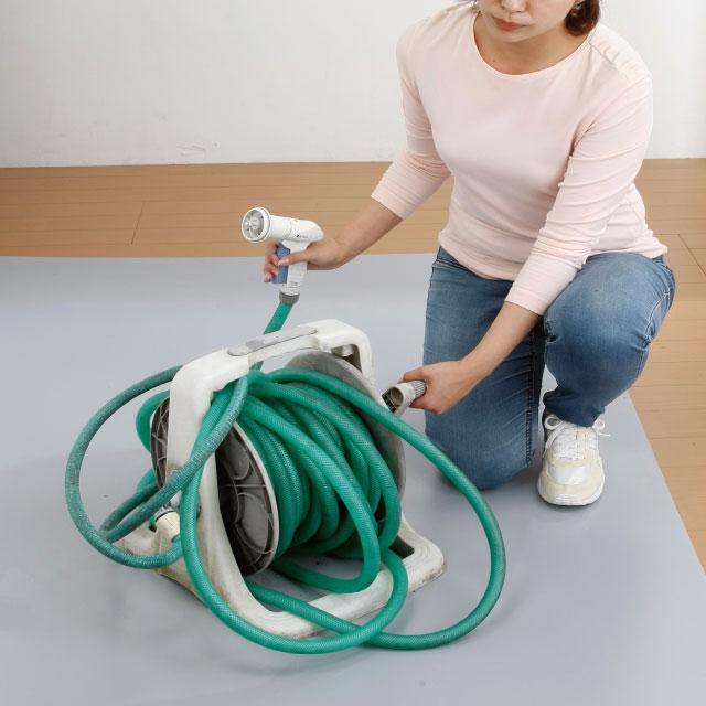 約3倍に伸びる伸縮ホース 散水ホース 水撒き 洗車 |  | 01