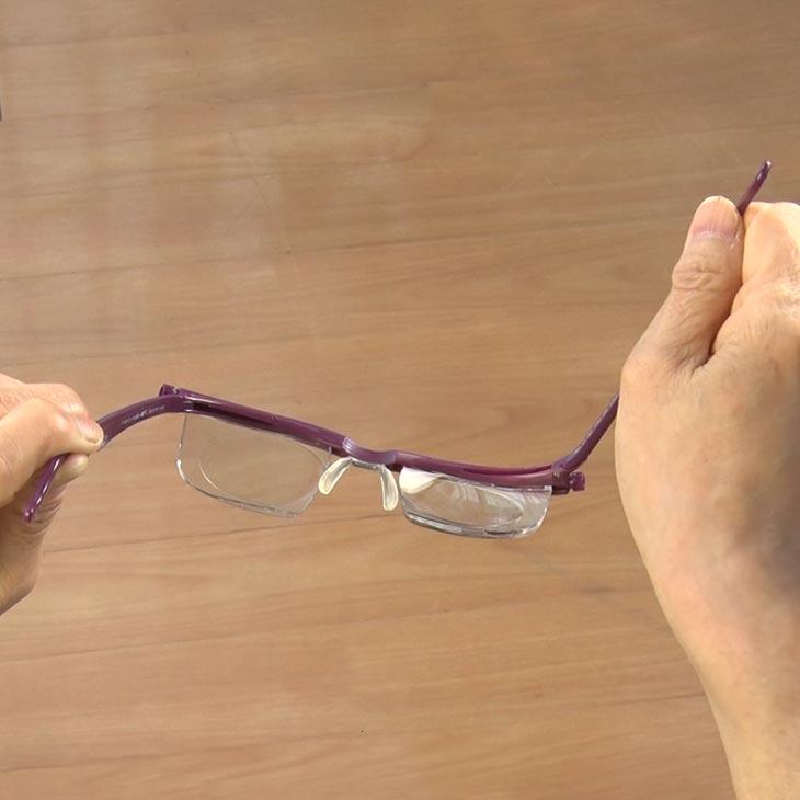 ファミラ 度数が調節できるメガネ ブルーライトカット 度数調整 メガネ 老眼 近視 遠視 プレスビー ドゥーライフワン メガネチェーン メガネ収納ポーチ付 |  | 05