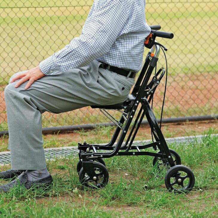 アルミ製シルバーカー スタッグ 高齢者 押し車 座れる | 