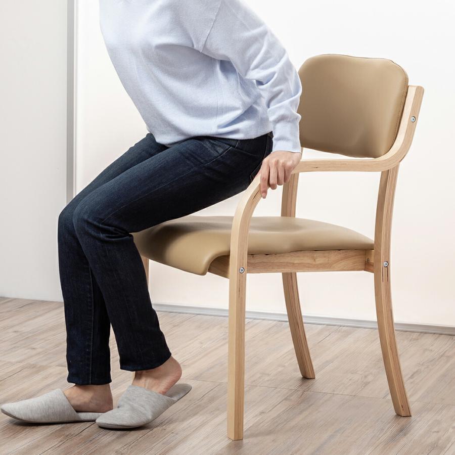 日本製 立ち座りサポートチェア 完成品 低反発クッション付き