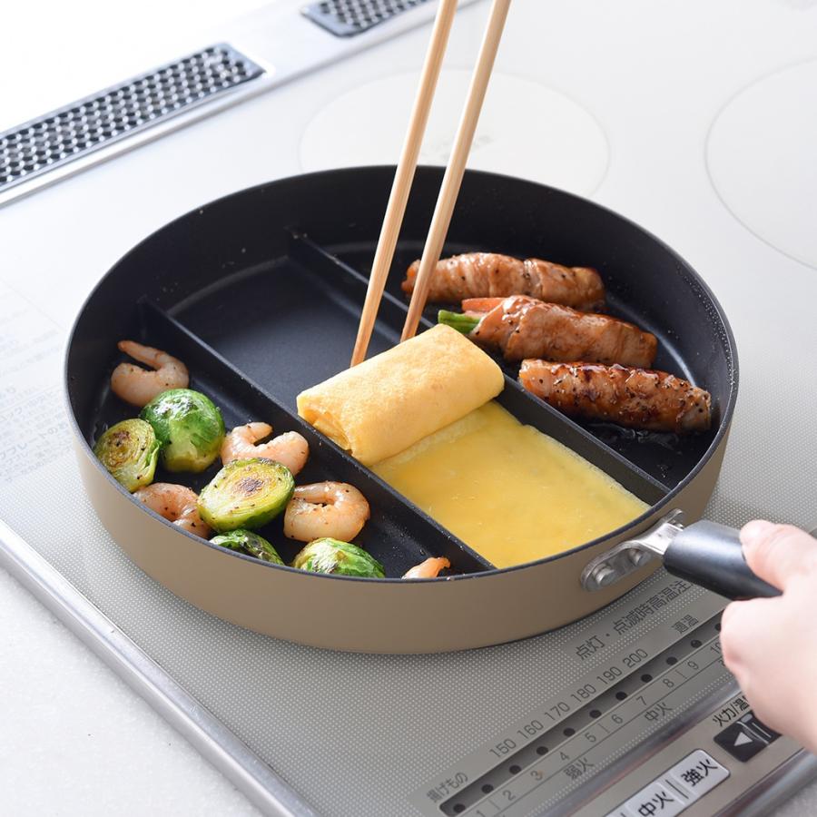センターエッグトリプルパン 24cm 時短 仕切りフライパン 3品 時短料理 同時調理 |  | 12