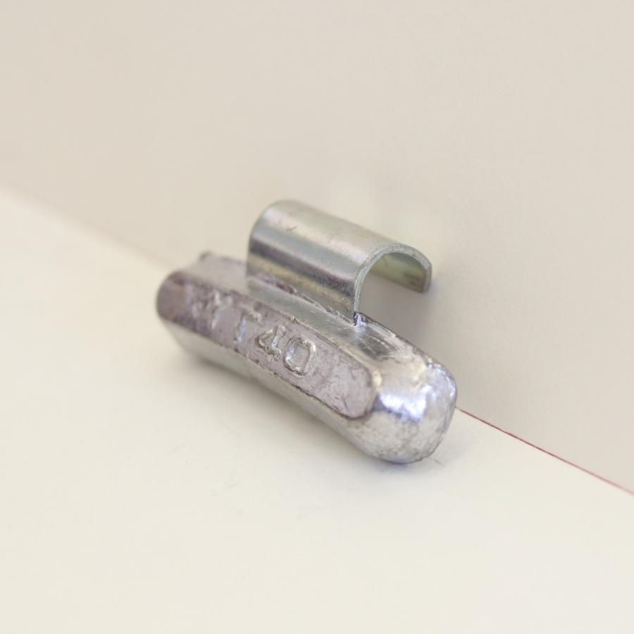 ヤマテ金属　バランスウエイト　YT5　40ｇ　入数100個　打ち込みウエイトアルミホイール用 |  | 06