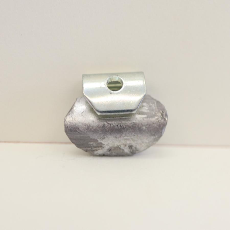 ヤマテ金属　バランスウエイト　Y2　10ｇ　入数100個　打ち込みウエイト　スチールホイル用 |  | 04