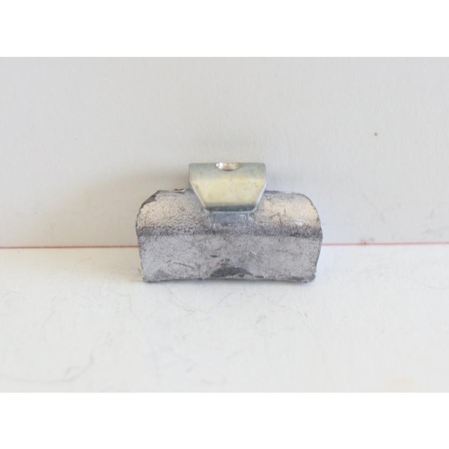 バランスウエイト　YF　15ｇ　小箱　27個入り　ヤマテ金属　アルミホイール用　打ち込みウエイト |  | 03