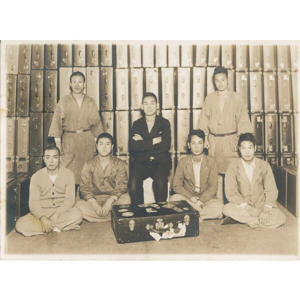 小田清 豊岡工房 馬型押しイタリアンレザーコインが分けられる長財布