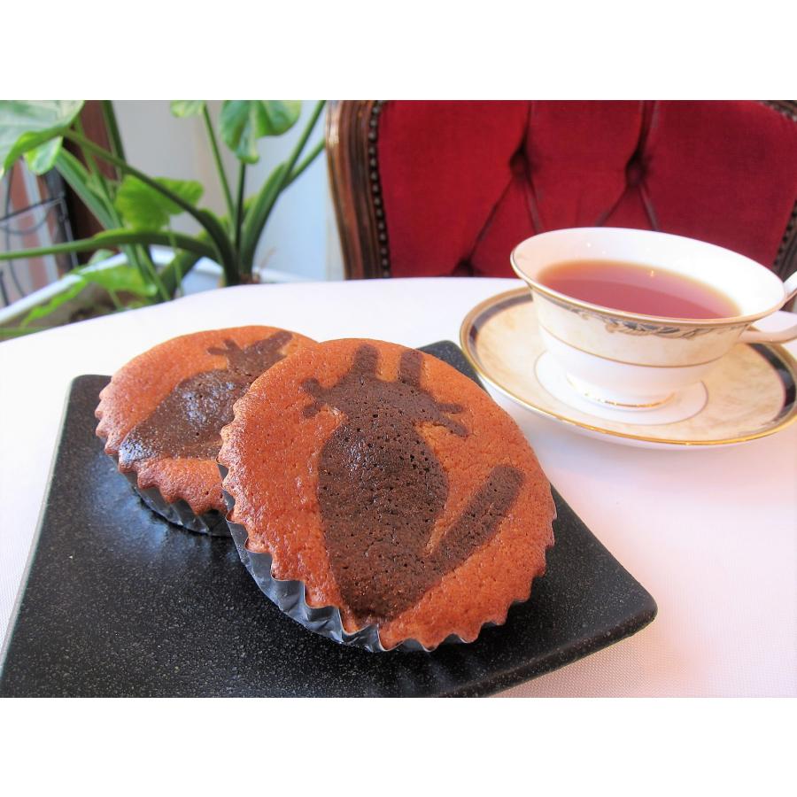 猫ねこマドレーヌ 1個入り かわいい猫のマドレーヌ ネコか足あとかお好きな種類をお選びください 711 Madeleine Cat クッキー工房メイフェア 通販 Yahoo ショッピング