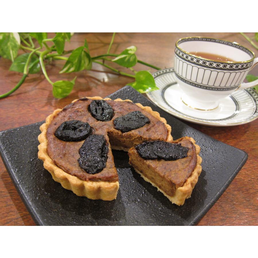 【プルーンチーズタルト（直径12cm）】4月限定、プルーンたっぷりの濃厚チーズタルト、フランス産クリームチーズとミネラル豊富なきび砂糖を使用 | 