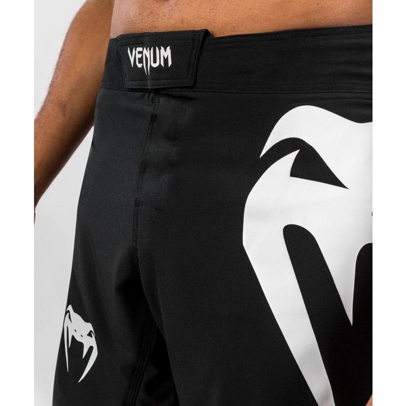 VENUM [ヴェヌム]　ファイトショーツ　ライト 5.0（黒/白）／ Fight Shorts Light 5.0 - Black/White｜mazafight｜04