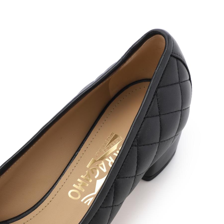 フェラガモ FERRAGAMO パンプス QUILTED VARA PUMP ヴァラ ブラック レディース vara-q-01m832-672114-neroの画像