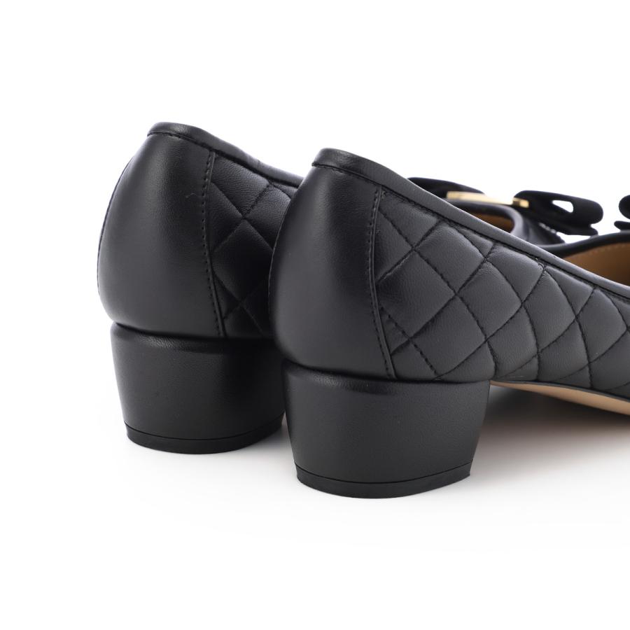 フェラガモ FERRAGAMO パンプス QUILTED VARA PUMP ヴァラ ブラック レディース vara-q-01m832-672114-neroの画像