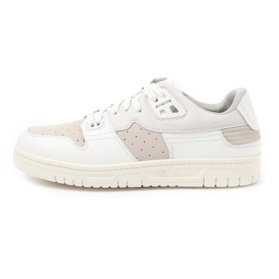 Acne Studios（アクネ ストゥディオズ） アクネ スニーカー 大きい