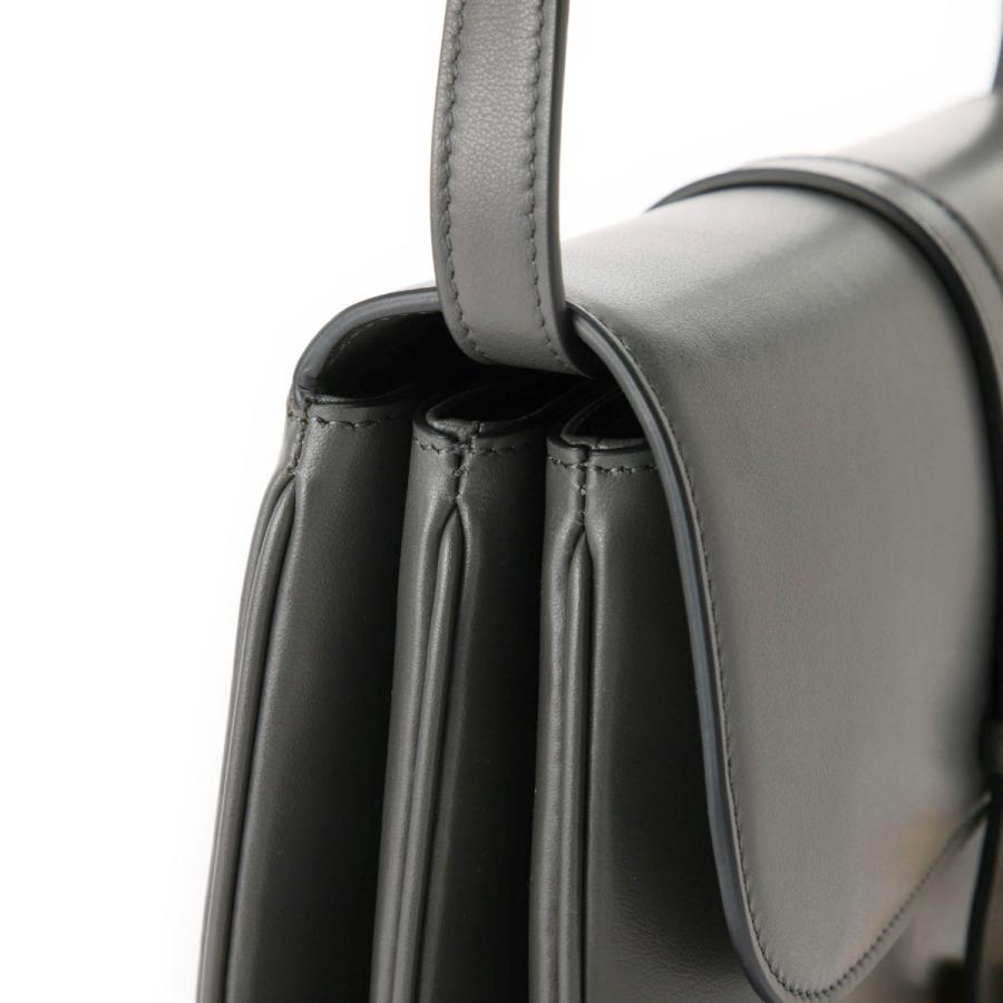 最終お値下CELINE セリーヌ ロゴ ストラップ クロスバック タンクグレー CELINE セリーヌ ラージ ストラップ ロミー (CELINE/ショルダーバッグ