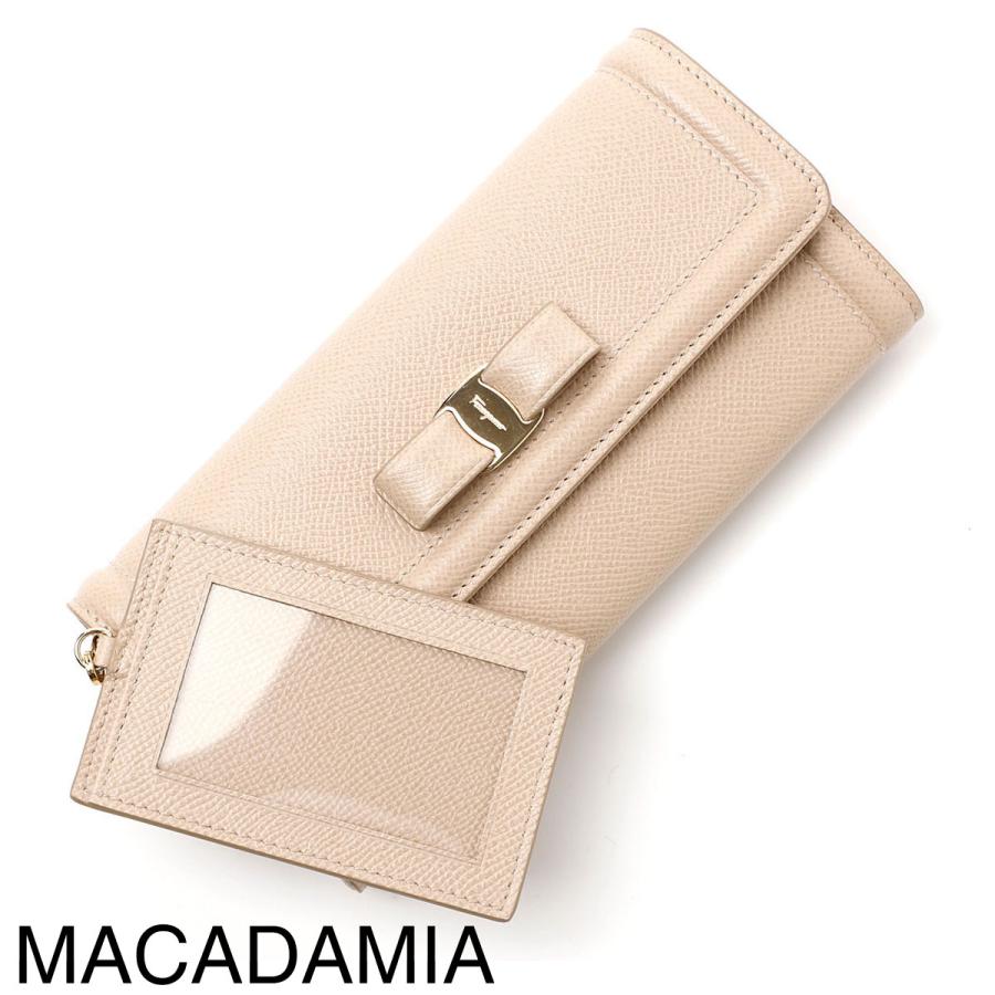 FERRAGAMO（フェラガモ） (Salvatore Ferragamo) 長財布 小銭入れ付き