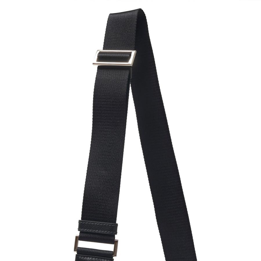 PRADA ブラック ショルダーバッグとポーチ プラダ(PRADA)プラダ ポーチ付ミニショルダー ショルダーバッグ