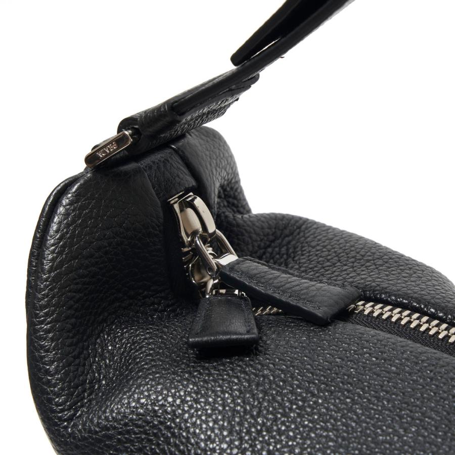 【美品】プラダ 【PRADA】トライアングル ヴィッテロダイノレザー ショルダーバッグ エンボスロゴ ブラック シルバー金具 斜め掛け クロスボディバッグ 2VY007 V DLO 2BBE F0002 NERO TRIANGLE VITELLO DAINO LEATHER  BAG 【Aランク】【中古】 プラダ レザーショルダーバッグ シルバー金具 トライアングル ヴィッ