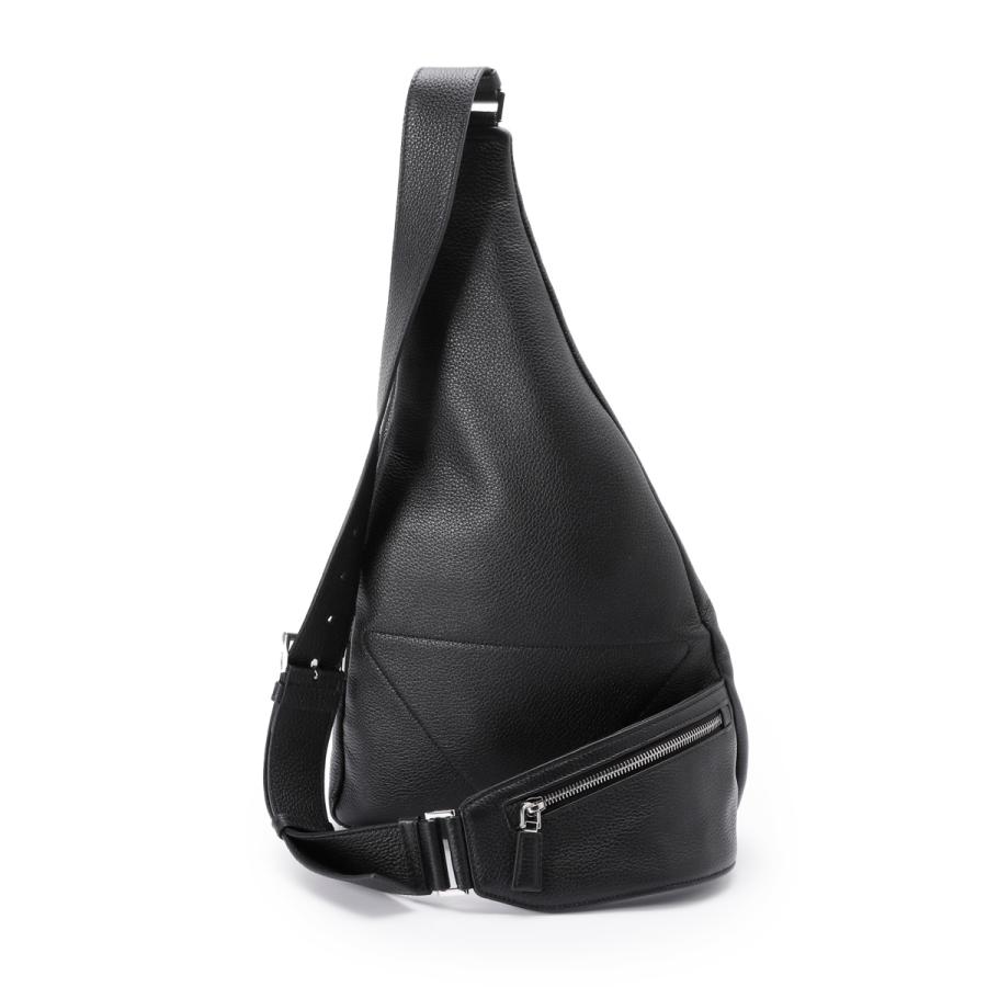 PRADA ネイビー スリングバッグ PRADA ネイビー スリングバッグ