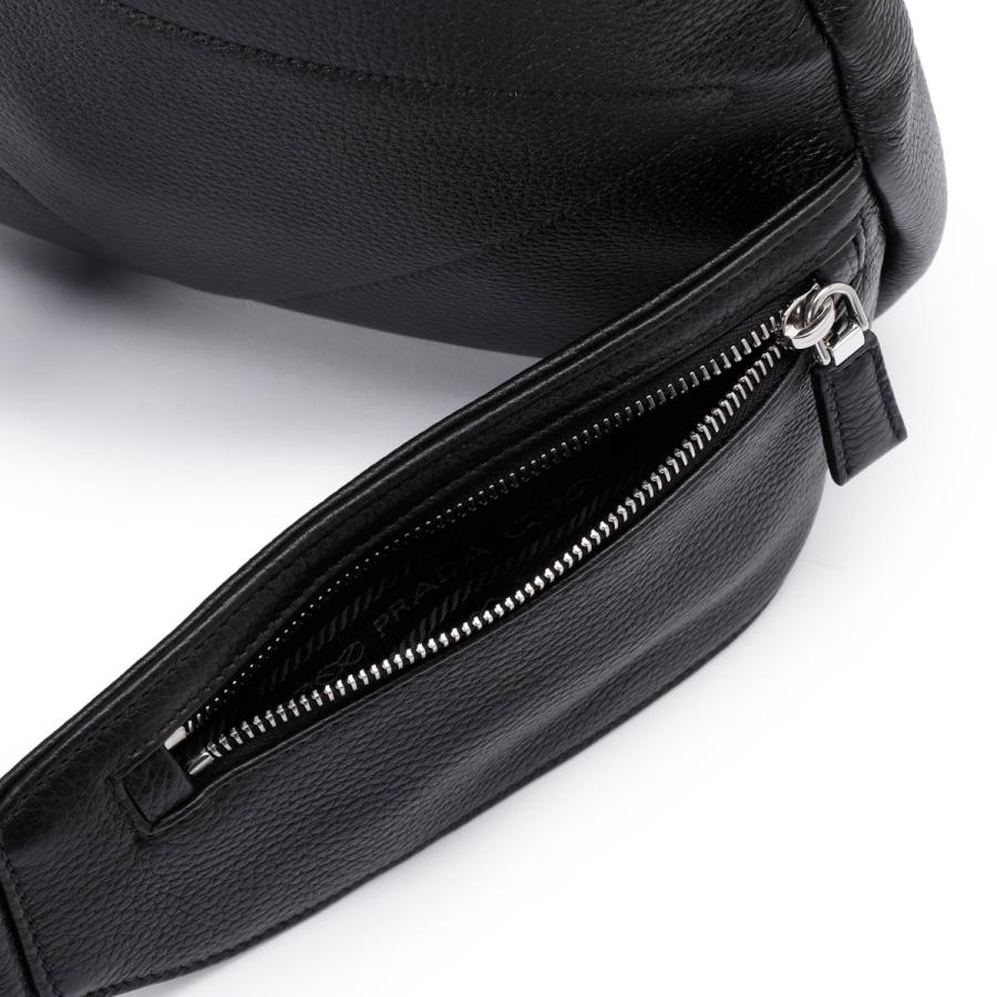 PRADA プラダ クロスボディバッグ スリングバッグ ブラック PRADA プラダ クロスボディバッグ スリングバッグ ブラック