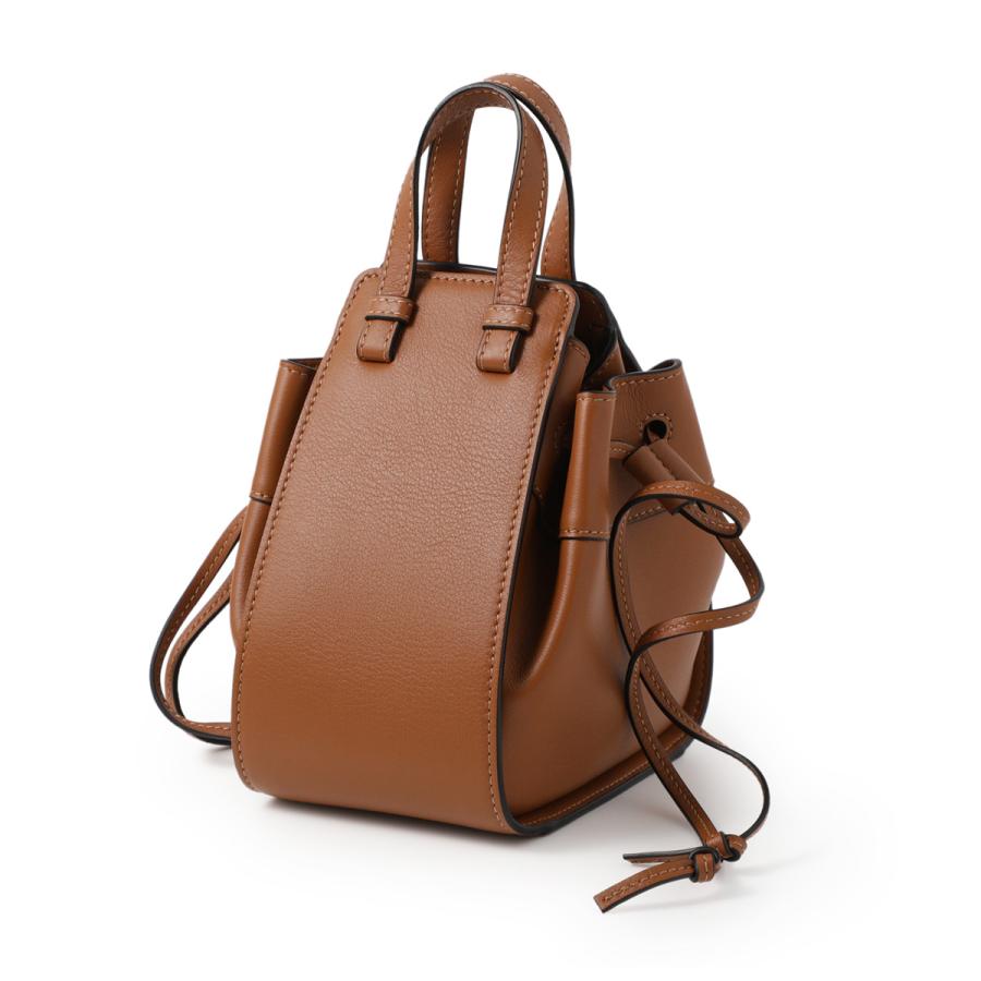 ロエベ LOEWE 50万↑ ディアスキンレザー 鹿革 2WAY ハンドバック ロエベ LOEWE 50万↑ ディアスキンレザー 鹿革 2WAY ハンドバック