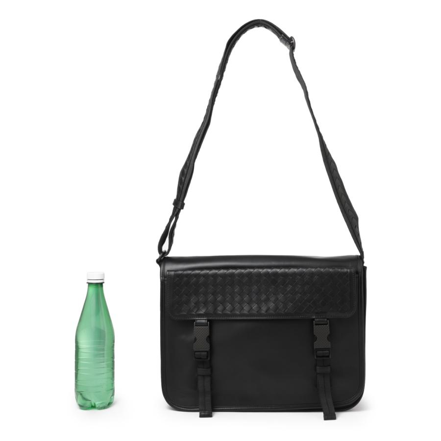 BOTTEGA VENETA（ボッテガ・ヴェネタ） クロスボディバッグ