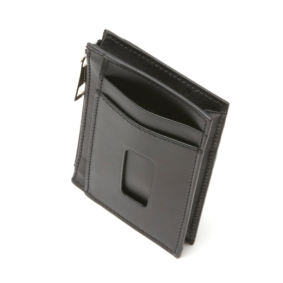 GUCCI（グッチ） カードケース 小銭入れ付き Gucci Signature グッチ