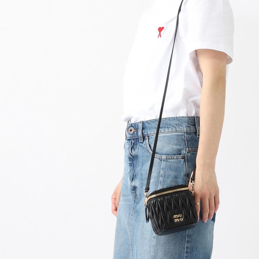本物保証　miu miu イタリア製　ブラック ショルダーバッグ 本物保証 miu miu イタリア製 ブラック ショルダーバッグ miu