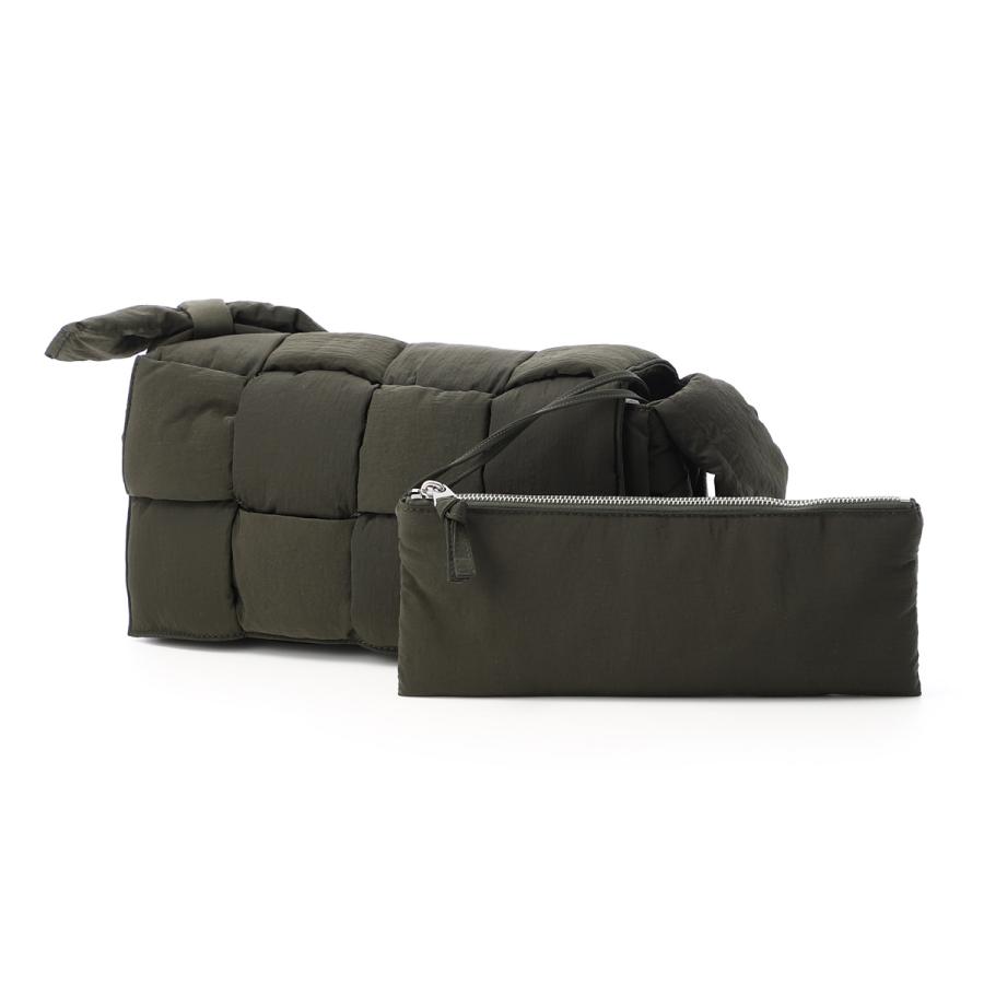 BOTTEGA VENETA ボッテガヴェネタ ショルダーバッグ PADDED