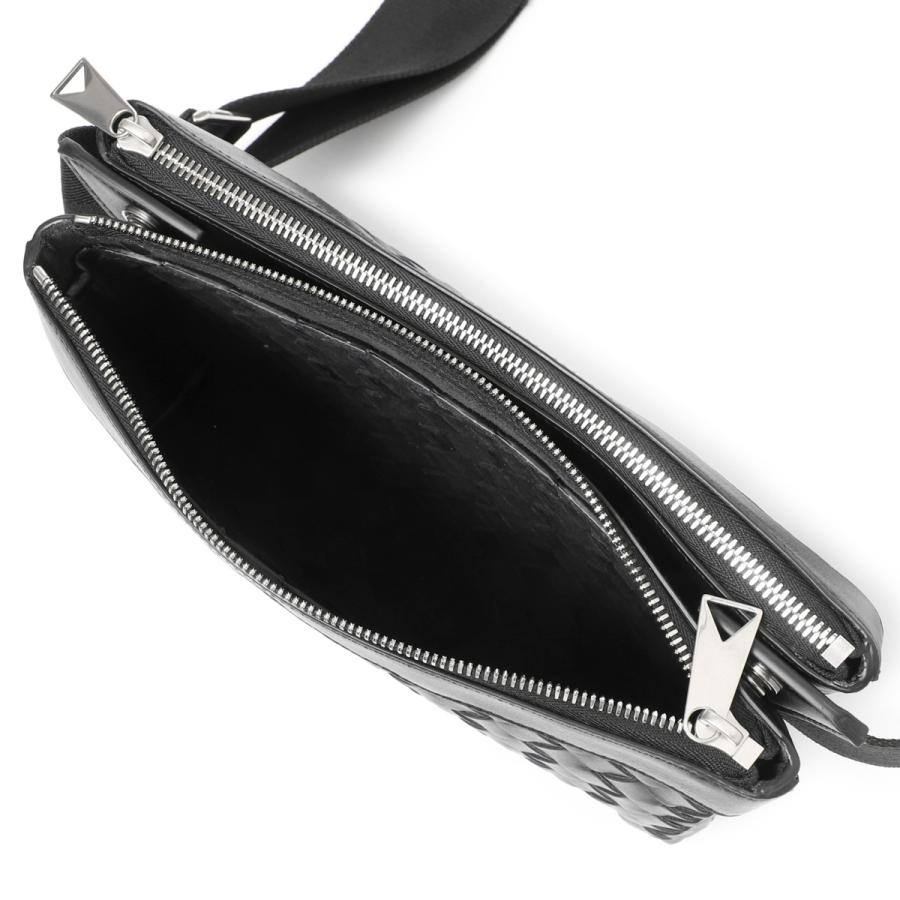 BOTTEGA VENETA（ボッテガ・ヴェネタ） クロスボディバッグ CLASSIC