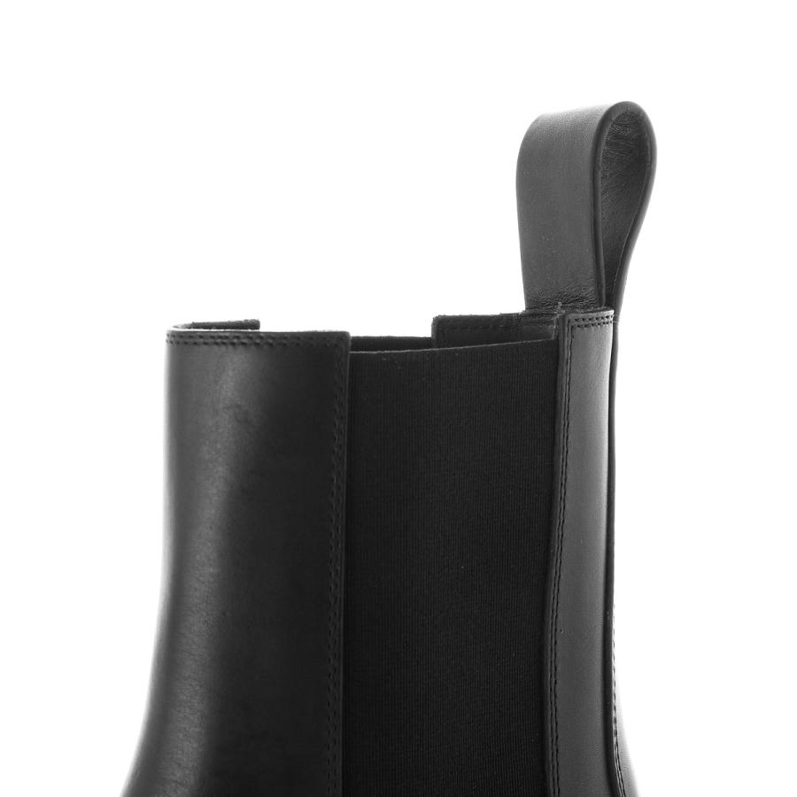 BOTTEGA VENETA（ボッテガ・ヴェネタ） アンクルブーツ LUG ANKLE BOOT