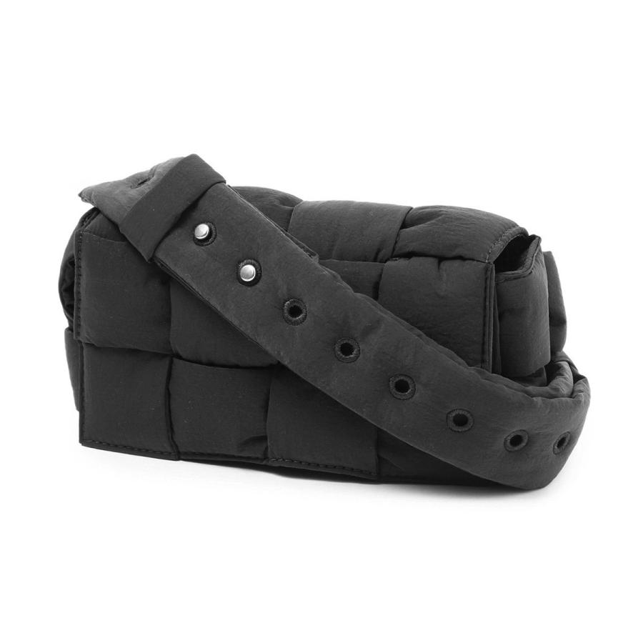 ボッテガヴェネタ BOTTEGA VENETA ベルトバッグ PADDED CASSETTE パデッド カセット クロスボディバッグ ブラック メンズ 679763-vbo80-8803｜mb-y｜02