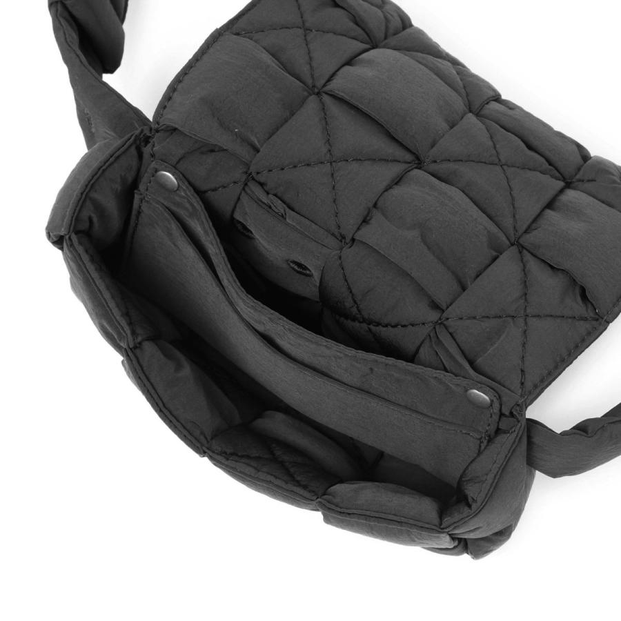 BOTTEGA VENETA ボッテガヴェネタ ベルトバッグ PADDED CASSETTE BOTTEGA VENETA ボッテガヴェネタ ベルトバッグ PADDED CASSETTE
