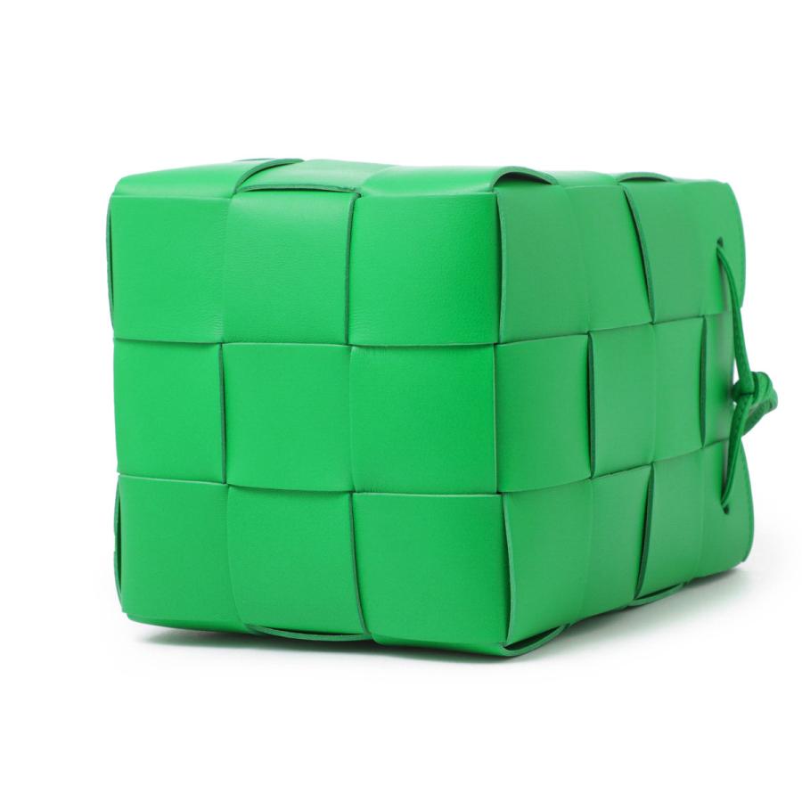 BOTTEGA VENETA（ボッテガ・ヴェネタ） クロスボディバッグ SMALL