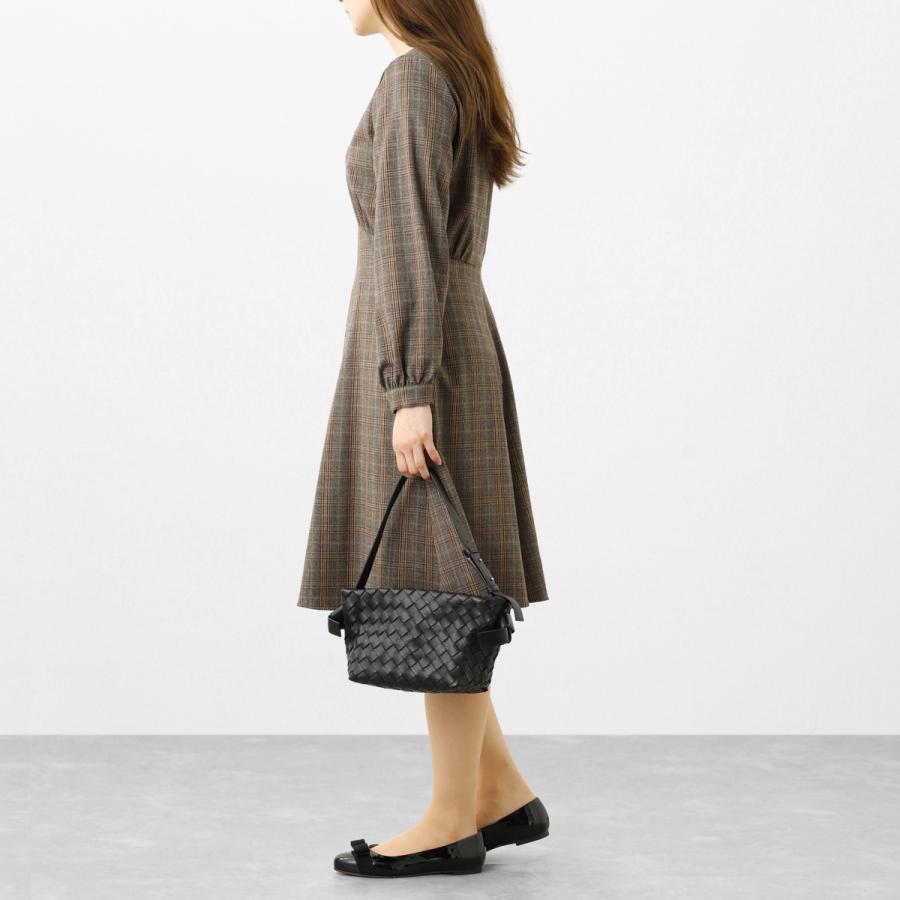 BOTTEGA VENETA（ボッテガ・ヴェネタ） ショルダーバッグ TIE