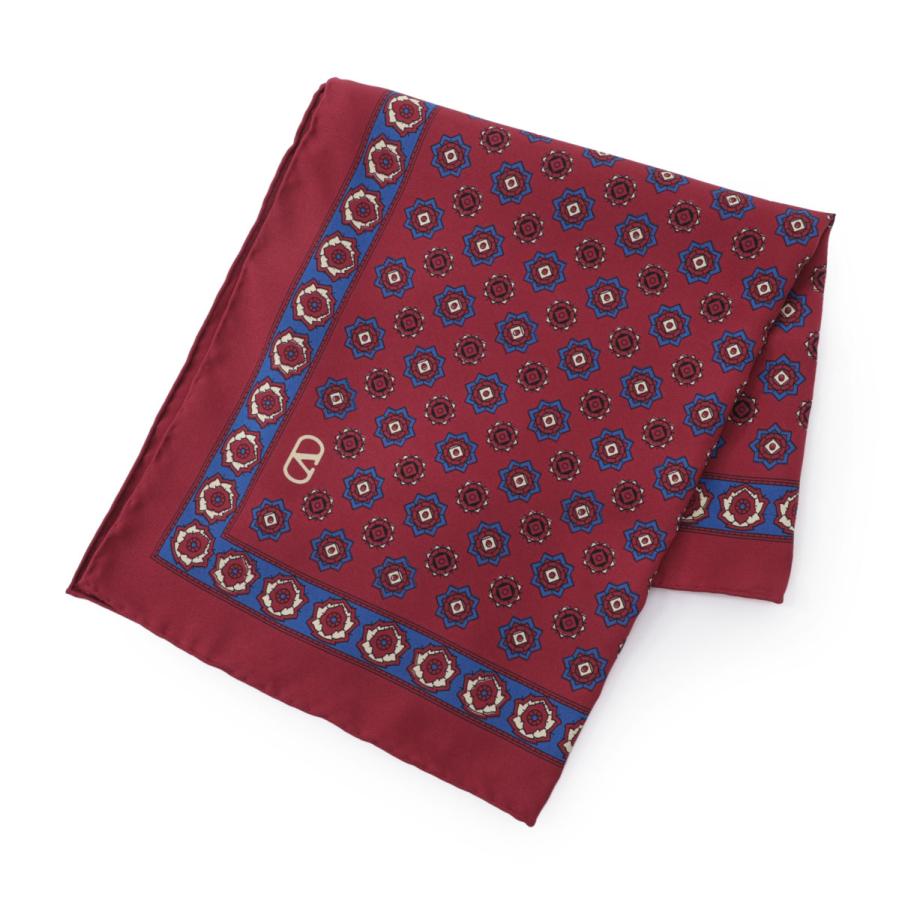 VALENTINO GARAVANI（ヴァレンティノ ガラヴァーニ） スカーフ FOULARD