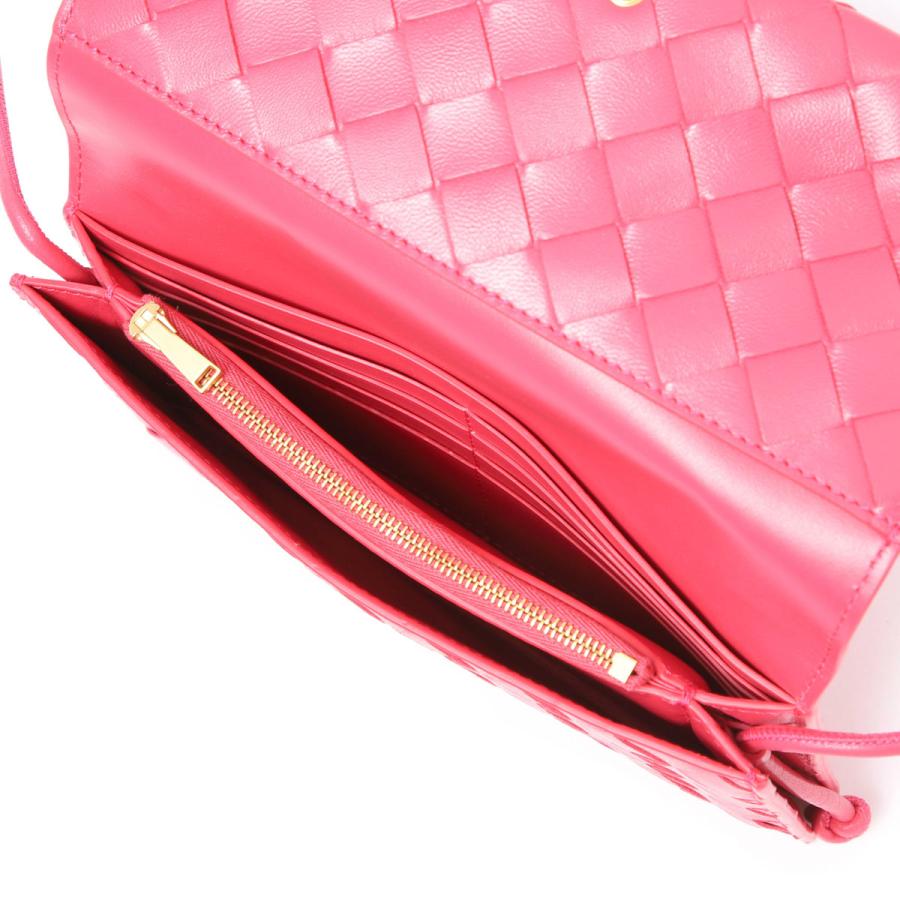 BOTTEGA VENETA（ボッテガ・ヴェネタ） 長財布 ストラップ付き ロング