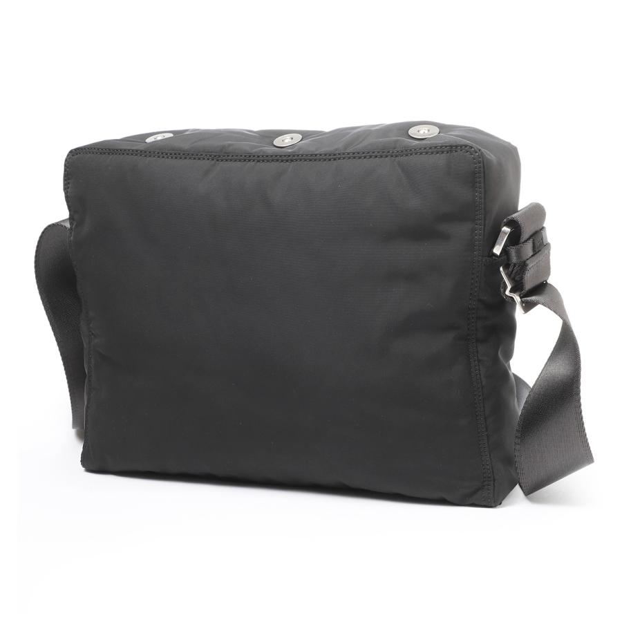 ボッテガヴェネタ　ボディバッグ　ショルダーバッグ　ブラック　メンズ BOTTEGA メンズミニショルダーバッグ VENETA（ボッテガ・ヴェネタ） バッグ