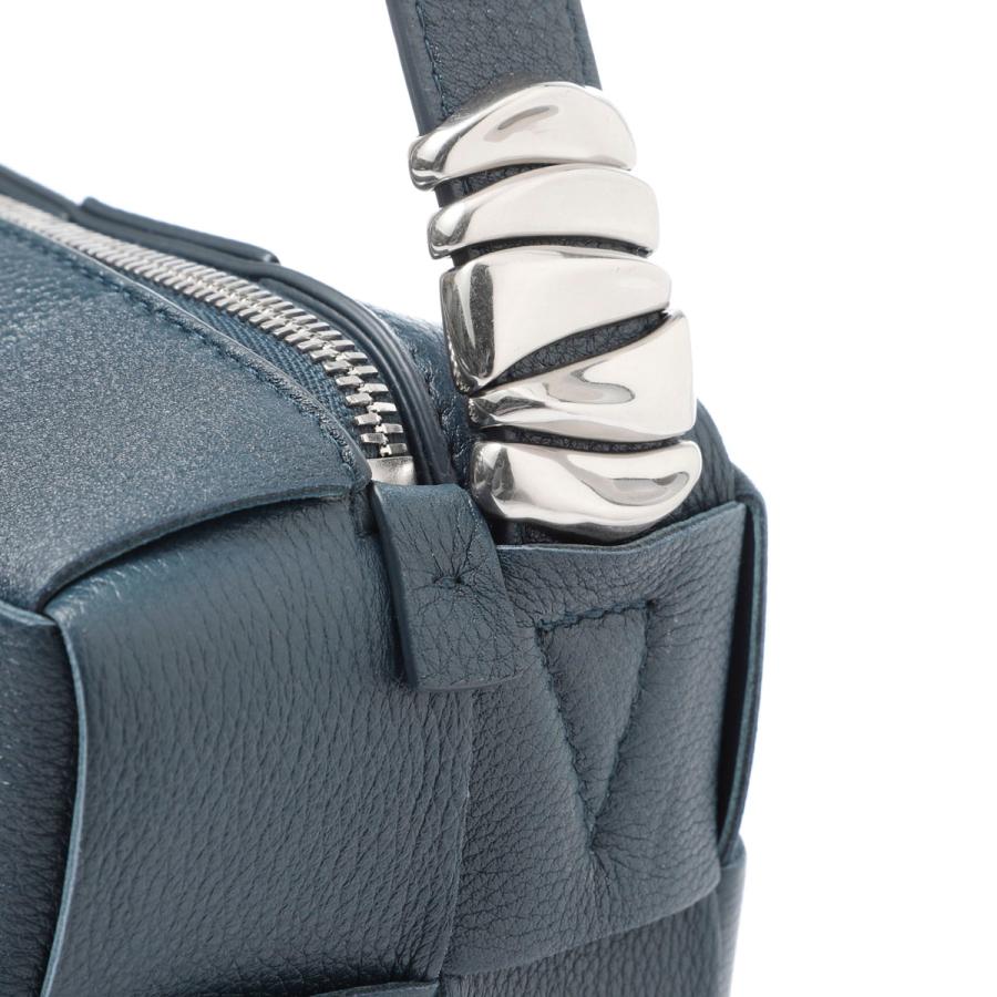 BOTTEGA VENETA（ボッテガ・ヴェネタ） ショルダーバッグ BRICK