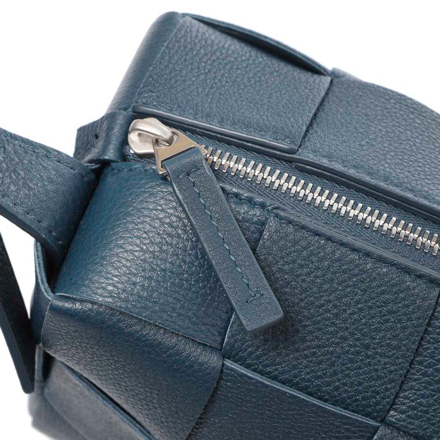 BOTTEGA VENETA（ボッテガ・ヴェネタ） ショルダーバッグ BRICK