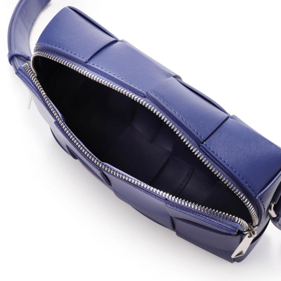 BOTTEGA VENETA ボッテガヴェネタ クロスボディバッグ CASSETTE