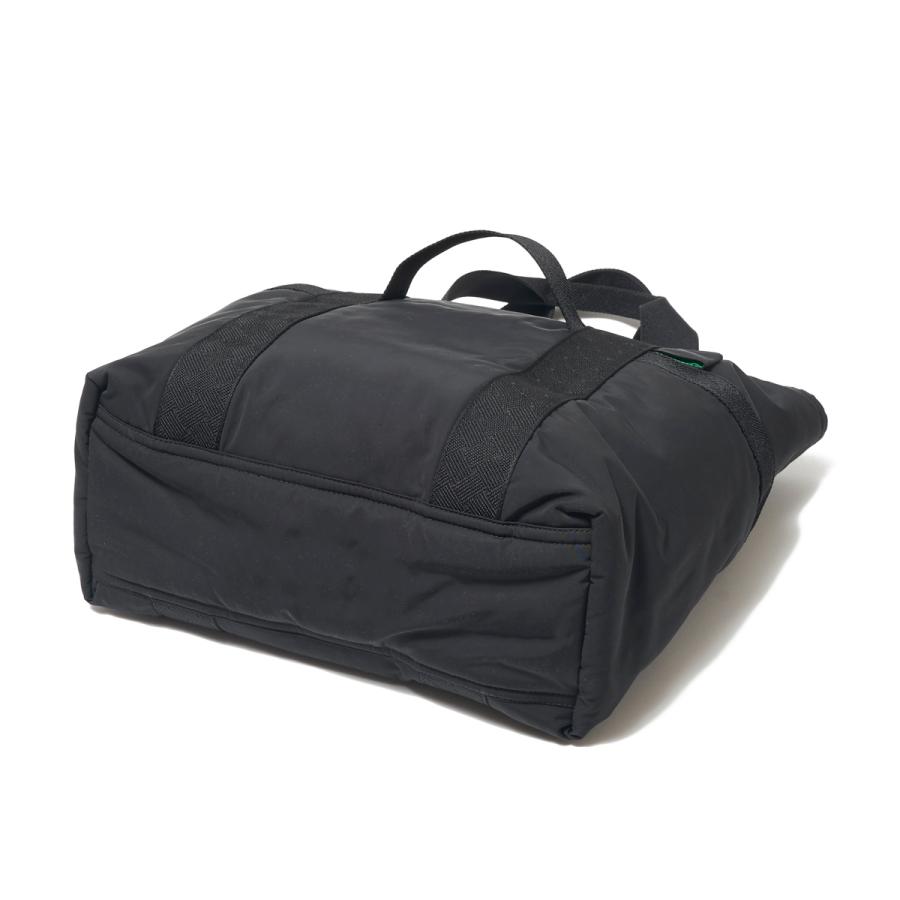 BOTTEGA VENETA（ボッテガ・ヴェネタ） トートバッグ VOYAGER ブラック