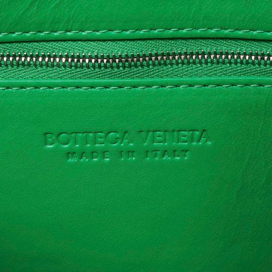 BOTTEGA VENETA（ボッテガ・ヴェネタ） ショルダーバッグ CASSETTE