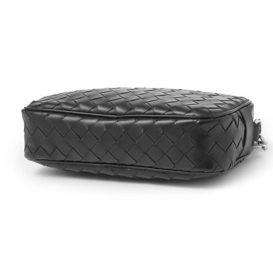 BOTTEGA VENETA（ボッテガ・ヴェネタ） クロスボディバッグ