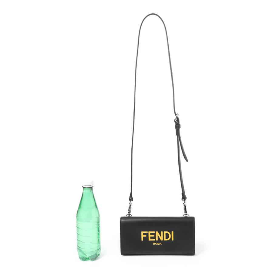 FENDI（フェンディ） 長財布 小銭入れ付き ストラップ付き ウォレット
