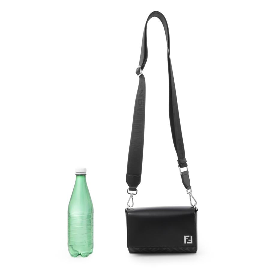 FENDI（フェンディ） クロスボディバッグ FF SQUARED COMPACT BAG