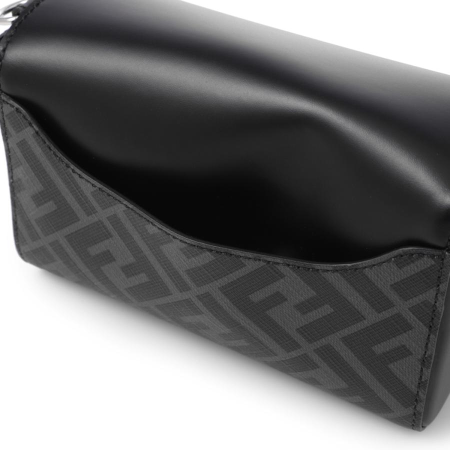FENDI（フェンディ） クロスボディバッグ FF SQUARED COMPACT BAG