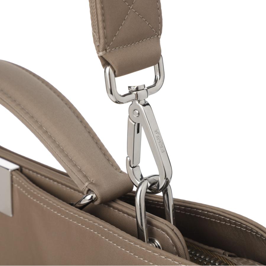 FENDI（フェンディ） ハンドバッグ 2WAY PEEKABOO ISEEU MEDIUM