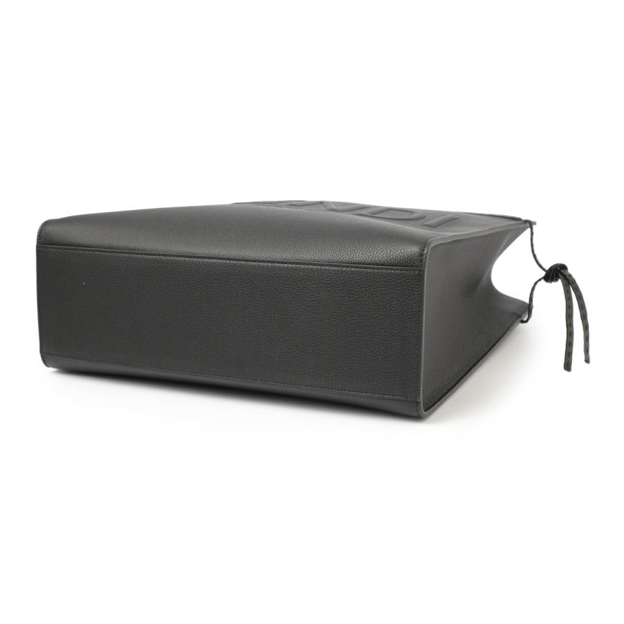 FENDI ブラック トートバッグ ポーチ付き✨ 関税込☆VIP価格【FENDI】FFスクエアショッピングバッグスモール