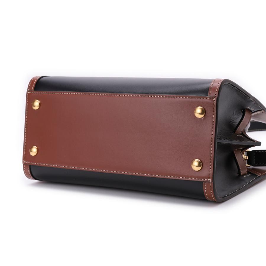 【極美品】バーバリー ベビータイトル 2way ハンドバッグ ショルダー 黒 極美品】バーバリー ベビータイトル 2way ハンドバッグ ショルダー 黒