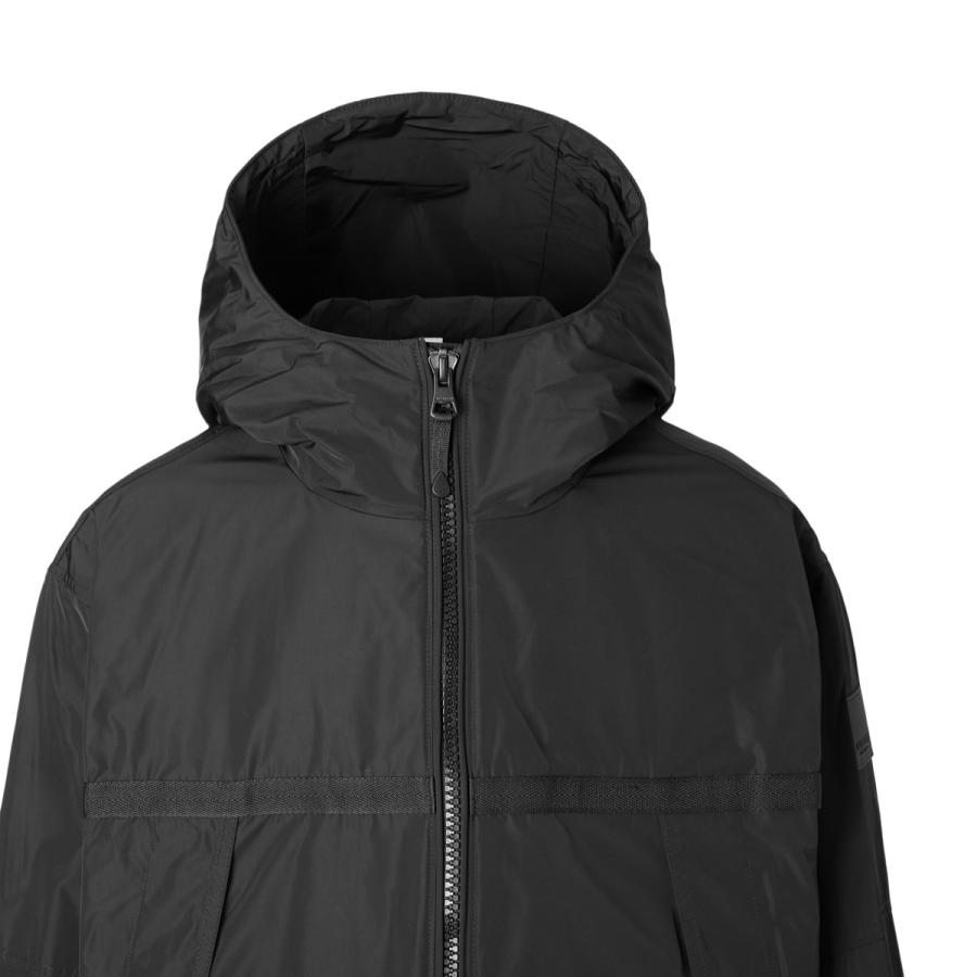 BURBERRY フード付き ナイロン ジャケット M BURBERRY フード付き ナイロン ジャケット M BURBERRY フード付き