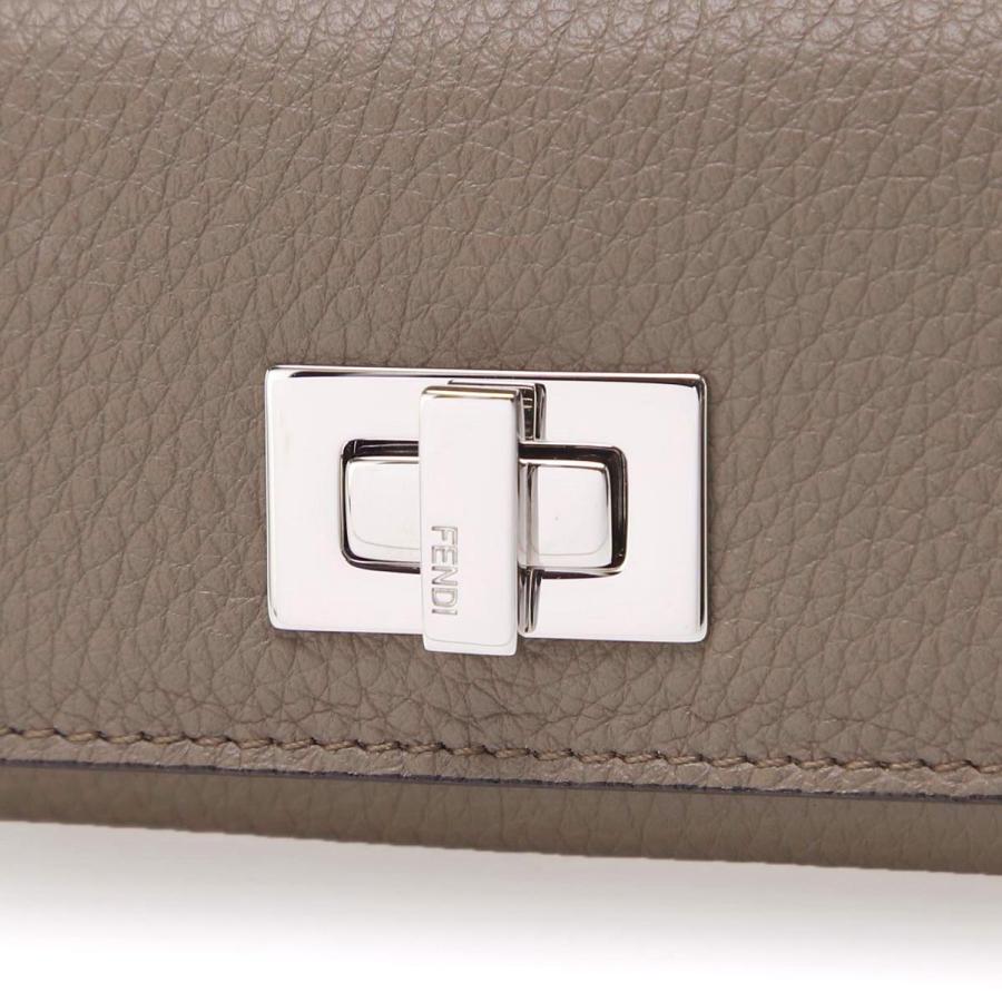 フェンディ FENDI PEEKABOO ピーカブー キーケース 6連 レザー フェンディ FENDI PEEKABOO ピーカブー キーケース 6連 レザー