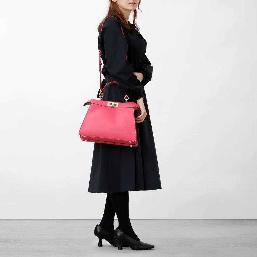 FENDI フェンディ ハンドバッグ PEEKABOO ピーカブー ISEEU FENDI フェンディ ハンドバッグ PEEKABOO ピーカブー ISEEU